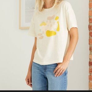 Women quoted short sleeve T-shirt